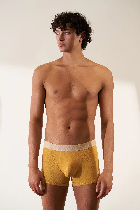 Men's boxer briefs with a contoured pouch for comfortBoxer Brief in Organic Cotton Rib - Mustard / Sand