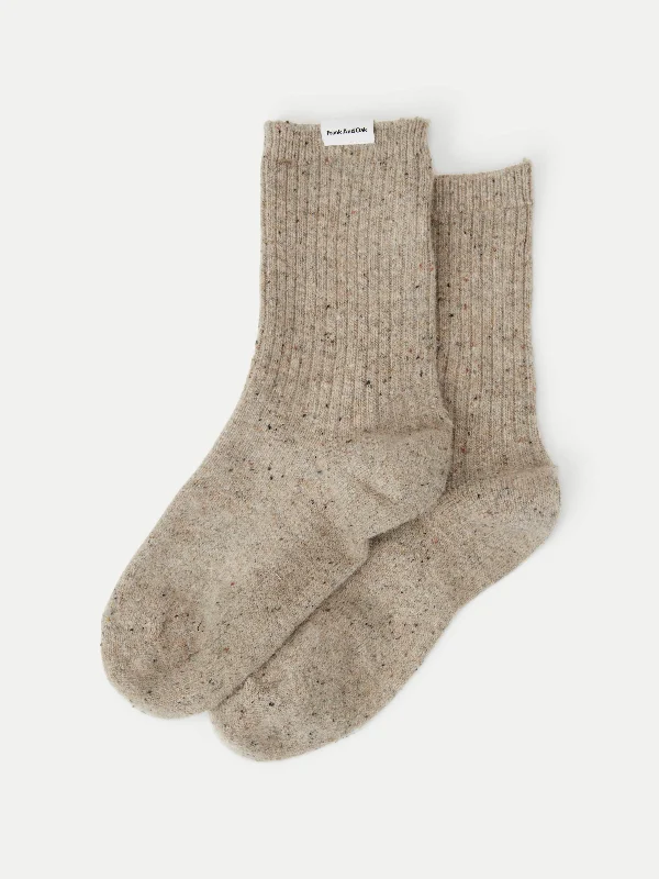 Stretchable men's socks for a flexible fitThe Donegal Winter Socks in Beige