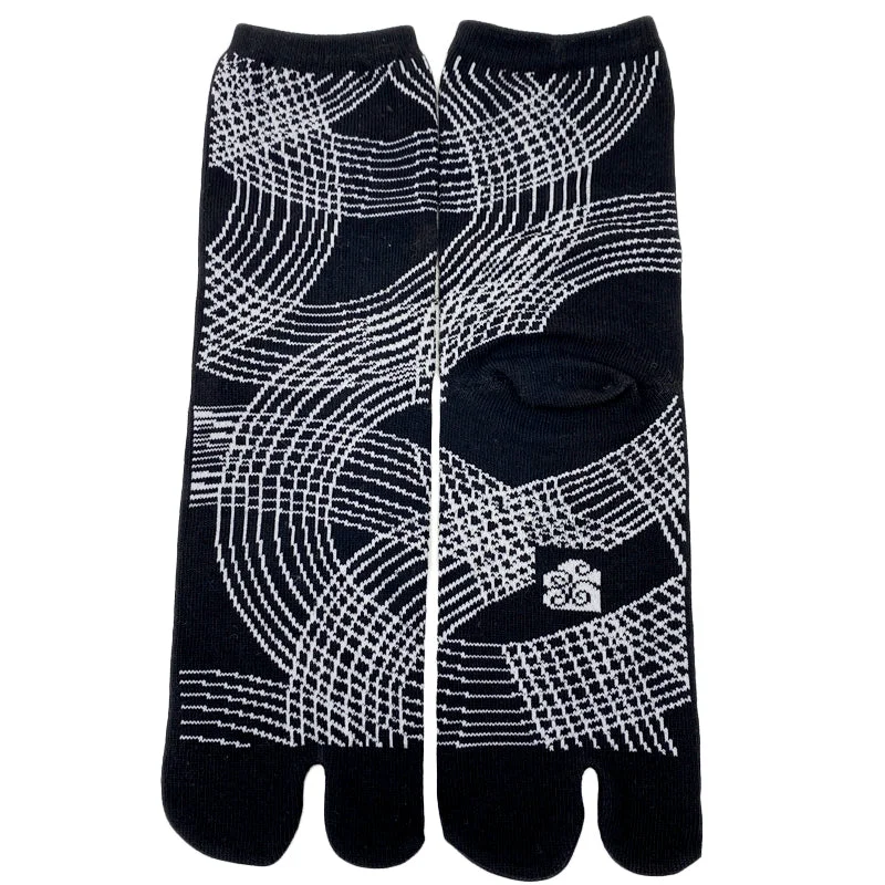 Sheer men's socks for a delicate appearanceTabi Socks Mizuhiki Black