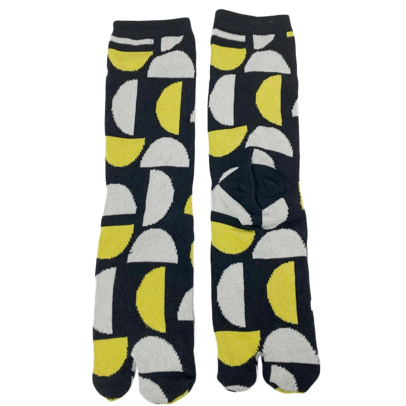 Athletic men's socks with arch supportTabi Socks Takuan