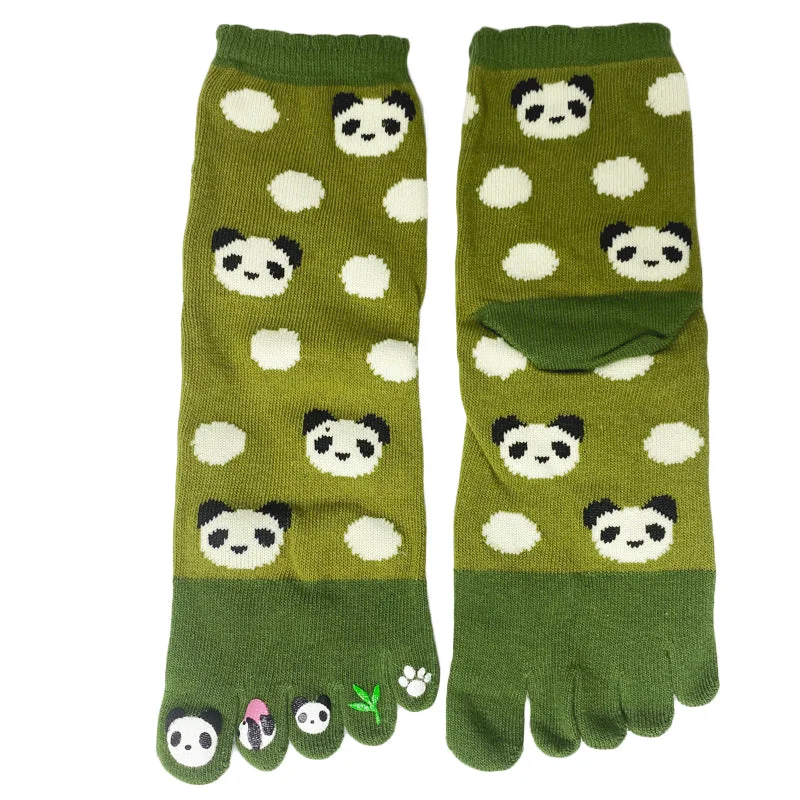 Sheer men's socks for a delicate appearanceTabi Socks Tsumasaki Panda