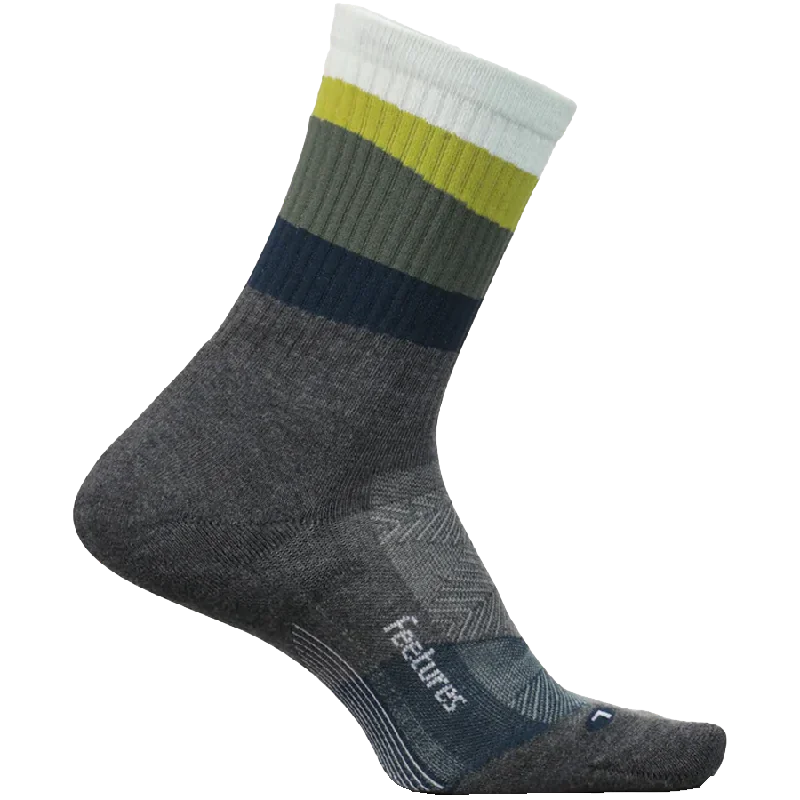 Athletic men's socks with arch supportTrail Max Cushion Mini Crew