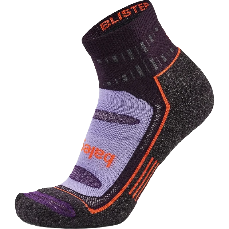 Athletic men's socks with arch supportWomen's Blister Resist Quarter