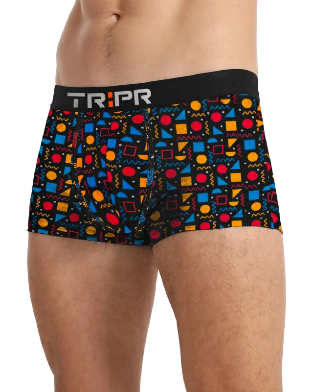 Slim - cut men's trunks for a modern styleMen Printed Trunk / Black