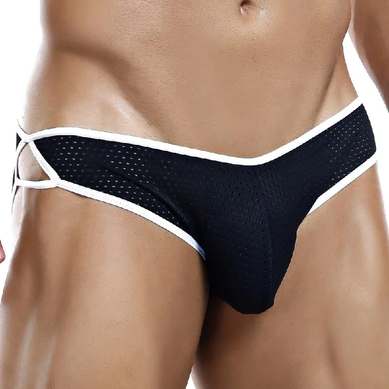 Seamless men's briefs for a smooth look under clothesIntymen INJ031 Brief