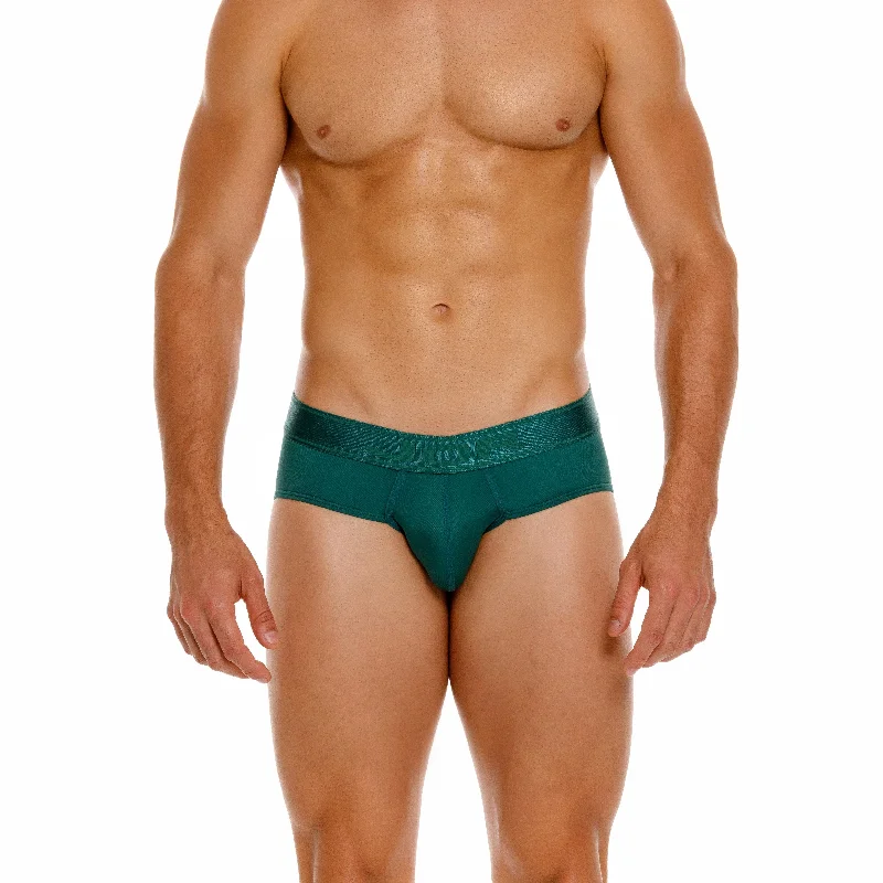 Men's briefs with a supportive pouch designJOR Element brief green