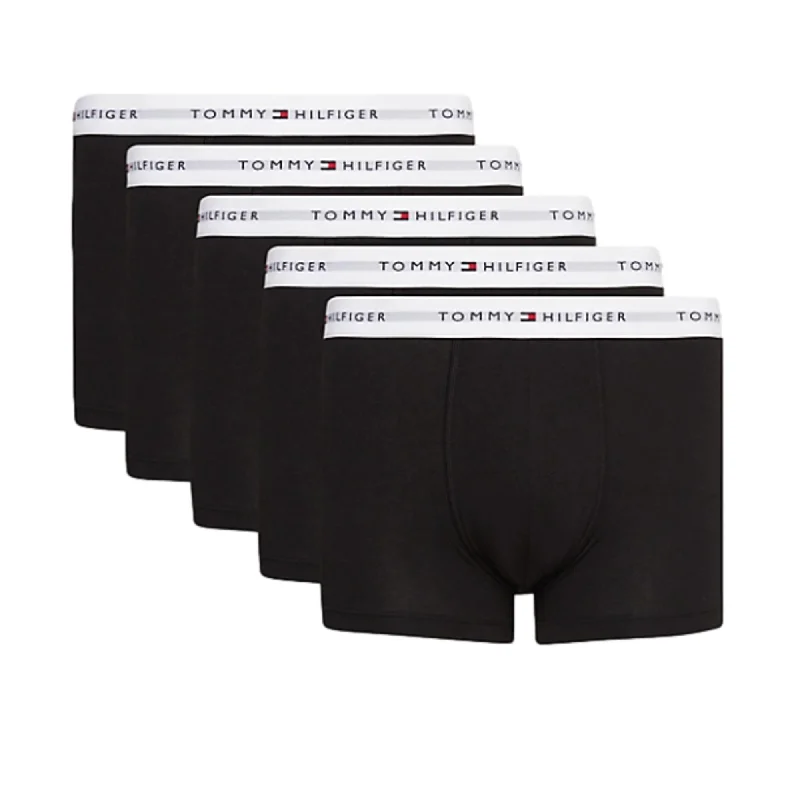 Slim - cut men's trunks for a modern styleTommy Hilfiger Signature Cotton Essential Trunk 5 Pack - Black