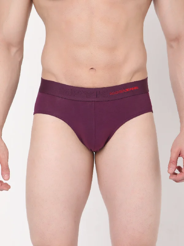 Silky men's briefs for a luxurious feelUnderjeans By Spykar Men Premium Cotton Blend Purple Brief